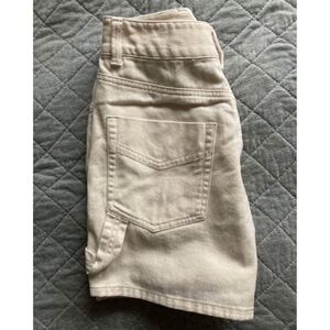 Carpenter off white cotton shorts